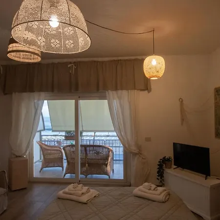 Sea Front Fantastic With One Car Private Open Parking Apartment *